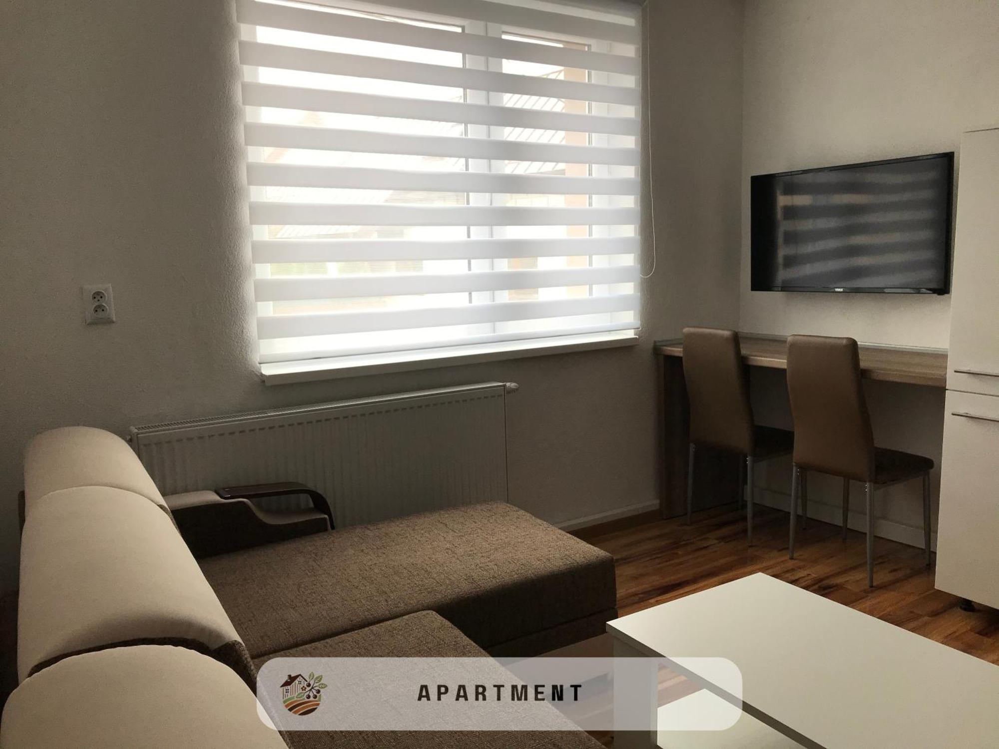 Apartmanovy Dom Visnove Bagian luar foto